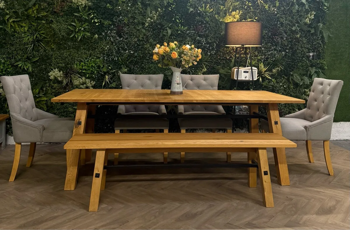 Oak kitchen table, 4 chairs & bench/ dining set - Image 2