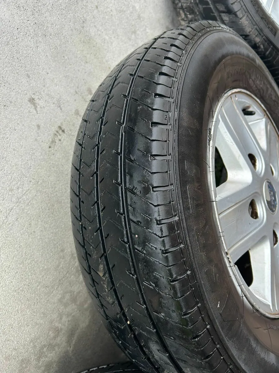 Ford Transit MK7 16" 5 spoke alloy wheels -new tyr - Image 2