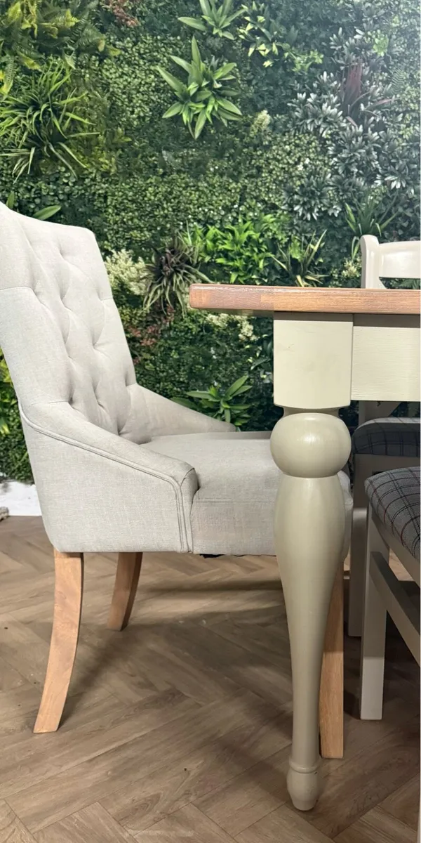 Oak kitchen table & 6 chairs/dining set - Image 4