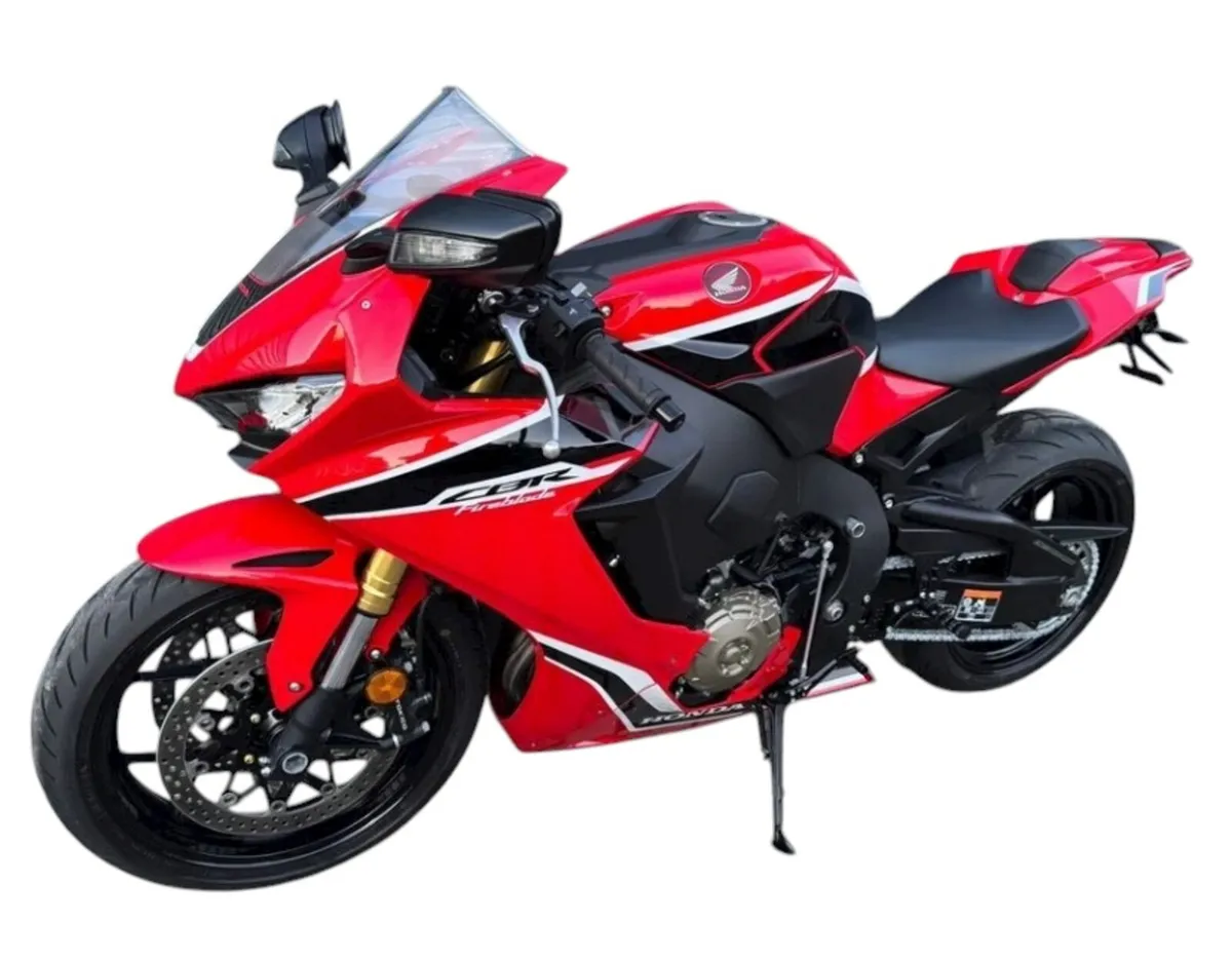 Honda CBR1000RR Fireblade „Low Mileage” - Image 2