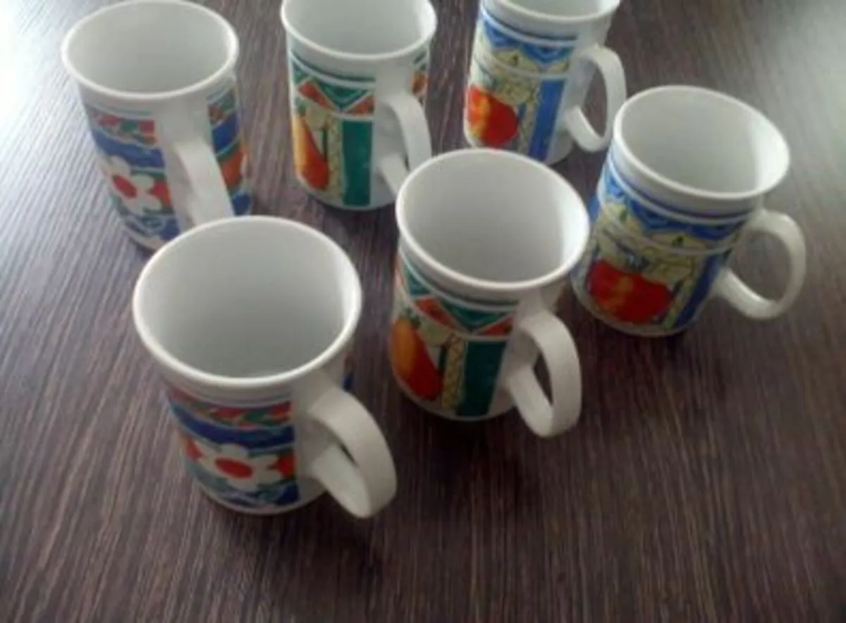 6 Rayware Brand Designed Mugs.