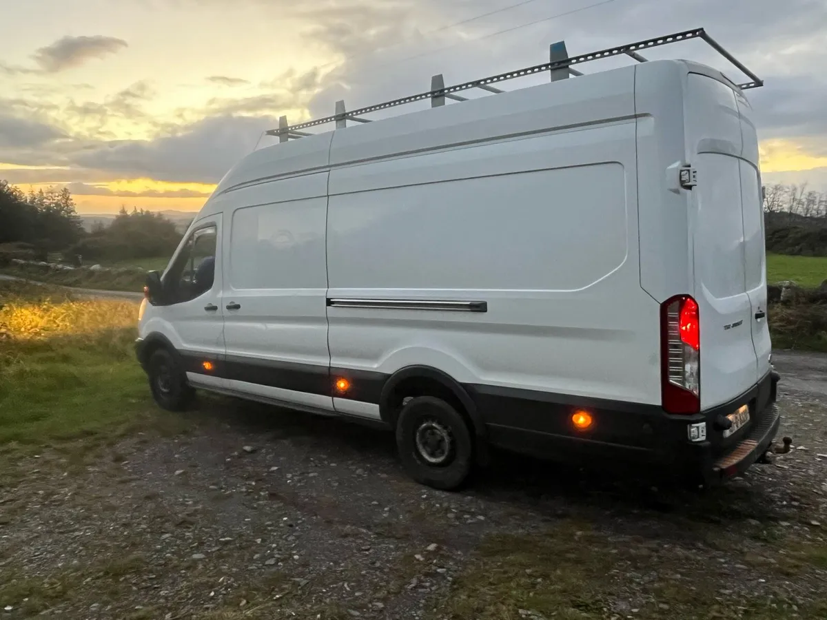 Ford Transit - Image 2