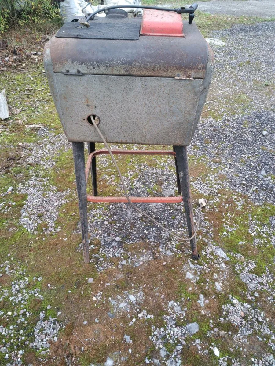 Vintage spark plug cleaner - Image 3