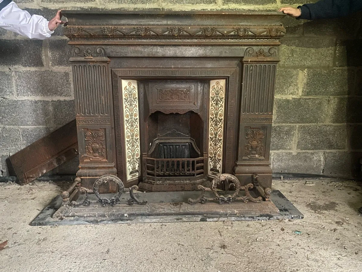 Cast iron fireplace - Image 1