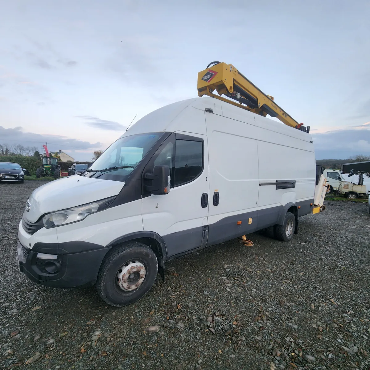 2018 Iveco Daily 14meter hoist van - Image 2