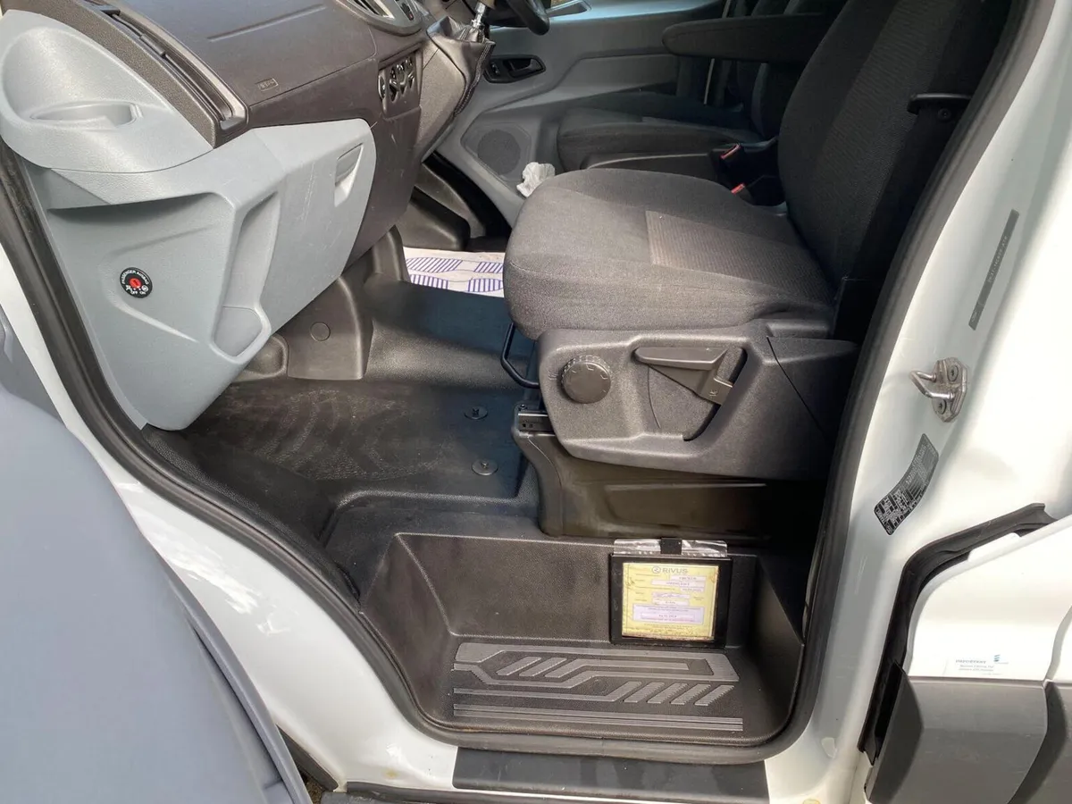 Ford Transit 2018 workshop van - Image 4