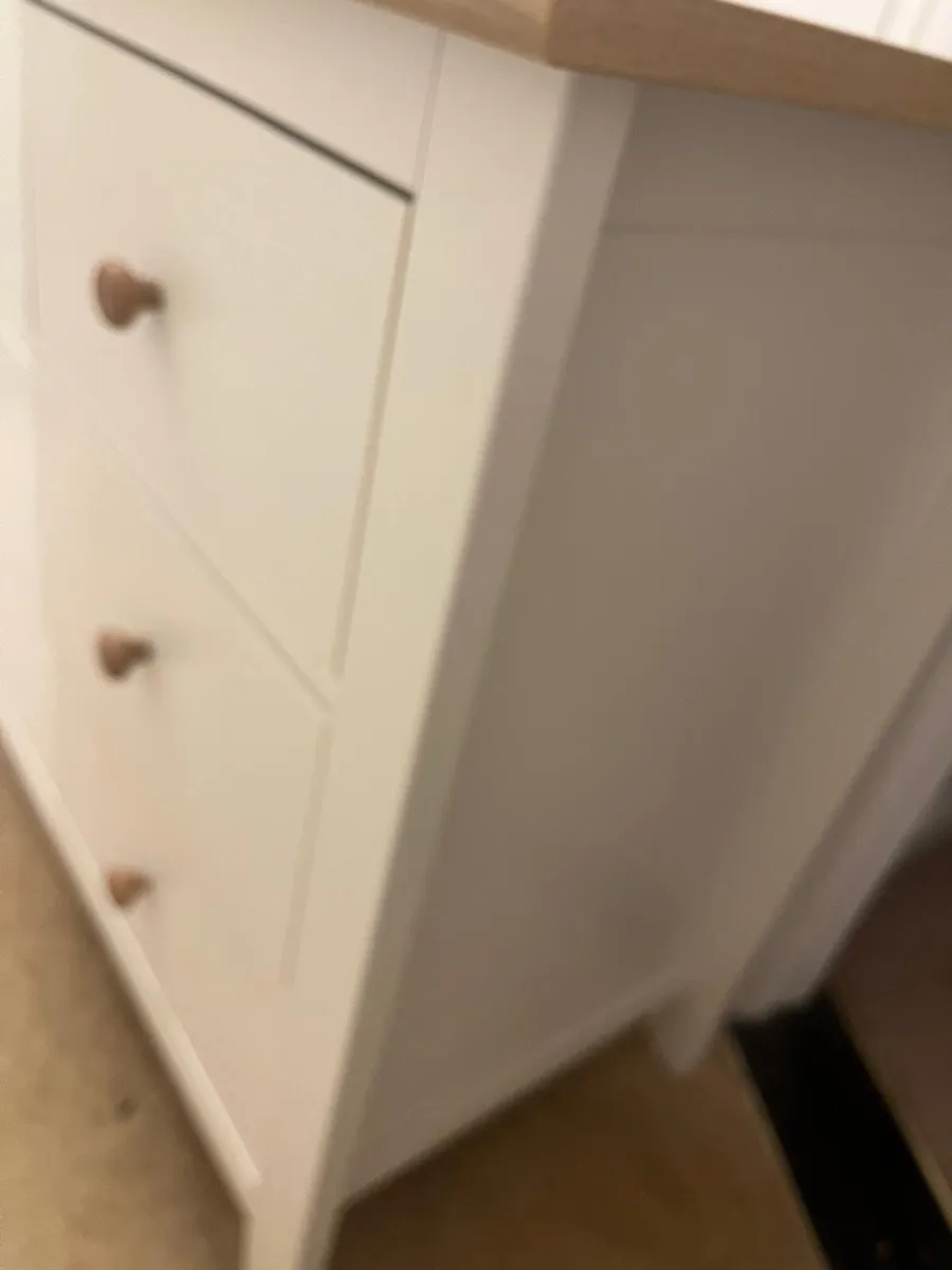 Baby changing table - Image 2