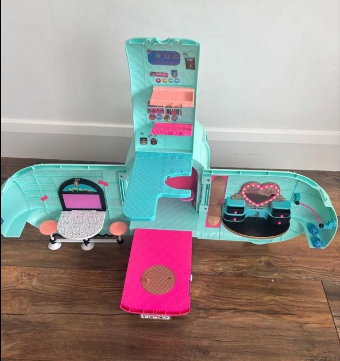 LOL Camp Van - Image 1