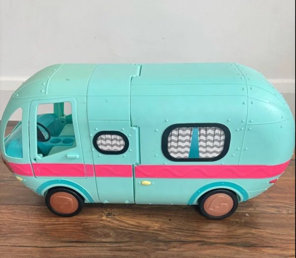 LOL Camp Van - Image 2