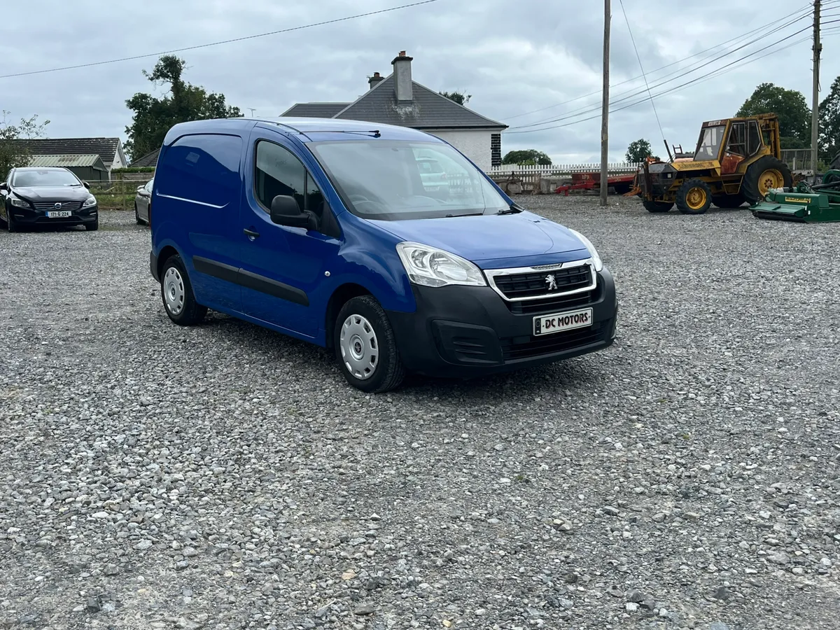 2017 peugeot partner 3 seater - Image 1