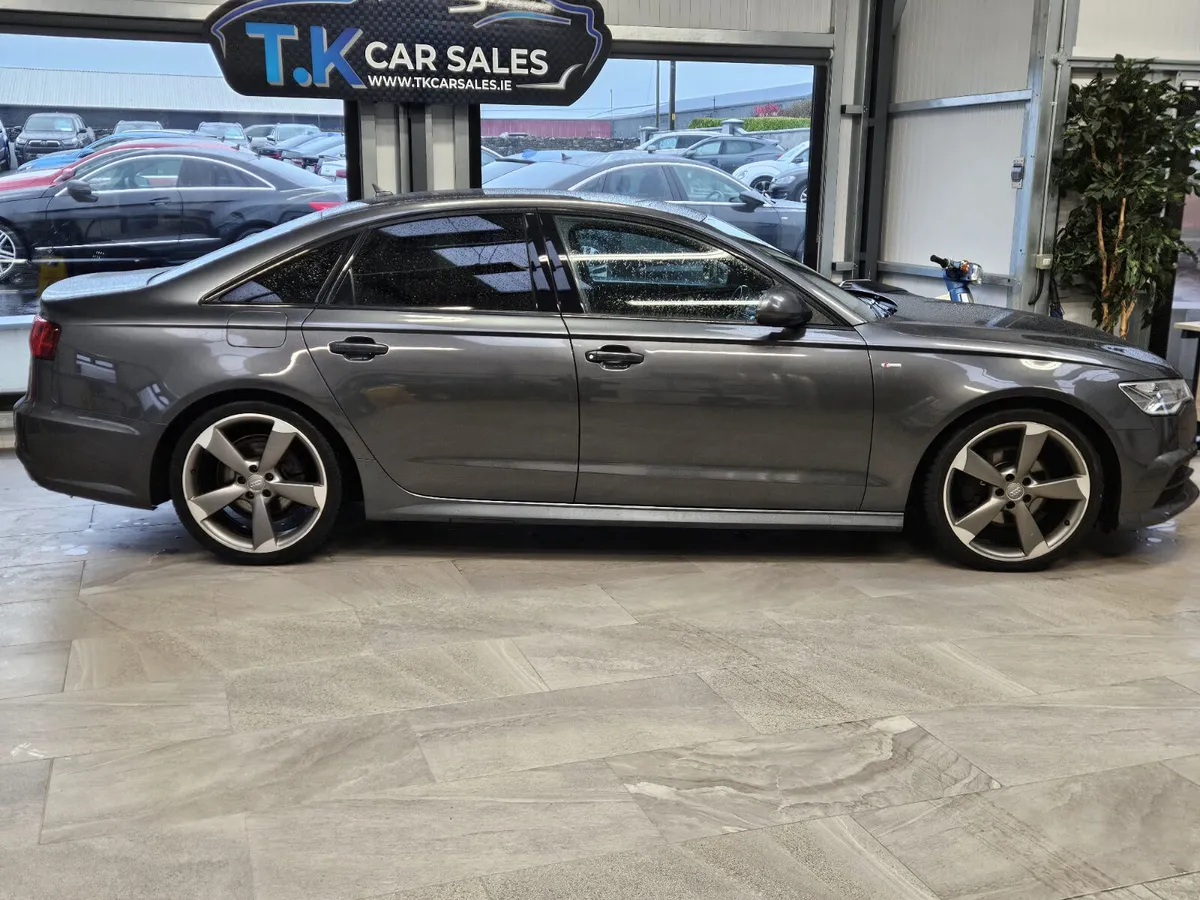 15 AUDI A6 S LINE FACTORY BLACK EDITION - Image 2