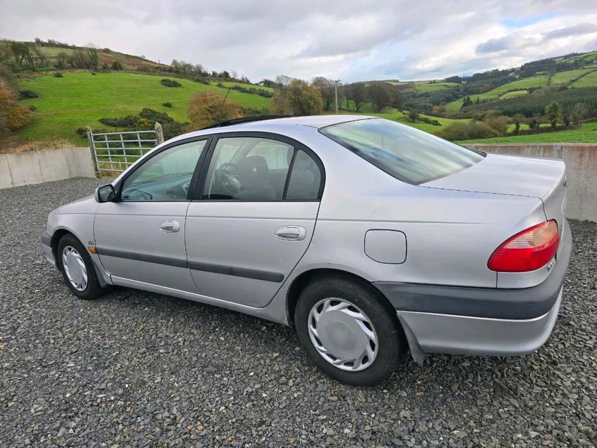 2001 TOYOTA AVENSIS 2L D4D DIESEL - Image 3