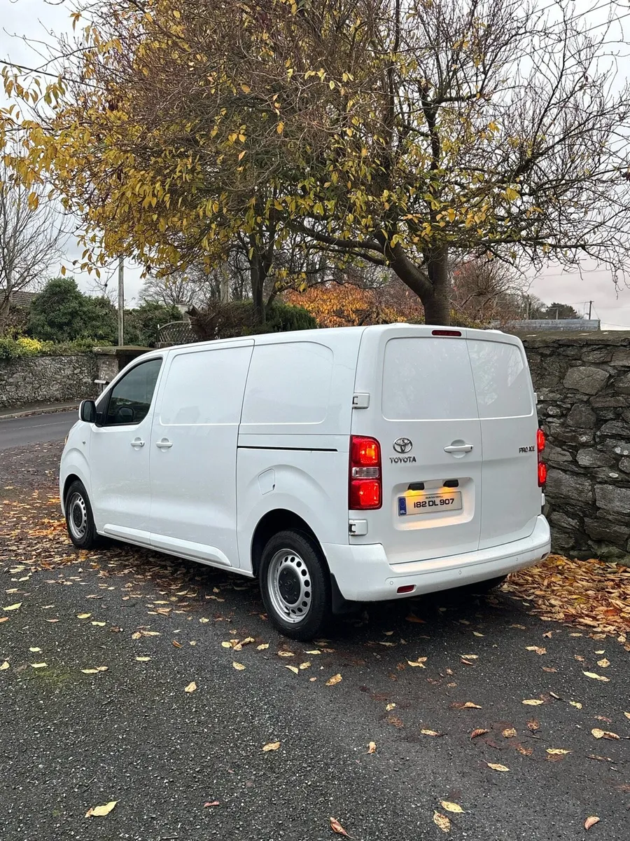 182 Toyota Proace - Image 2