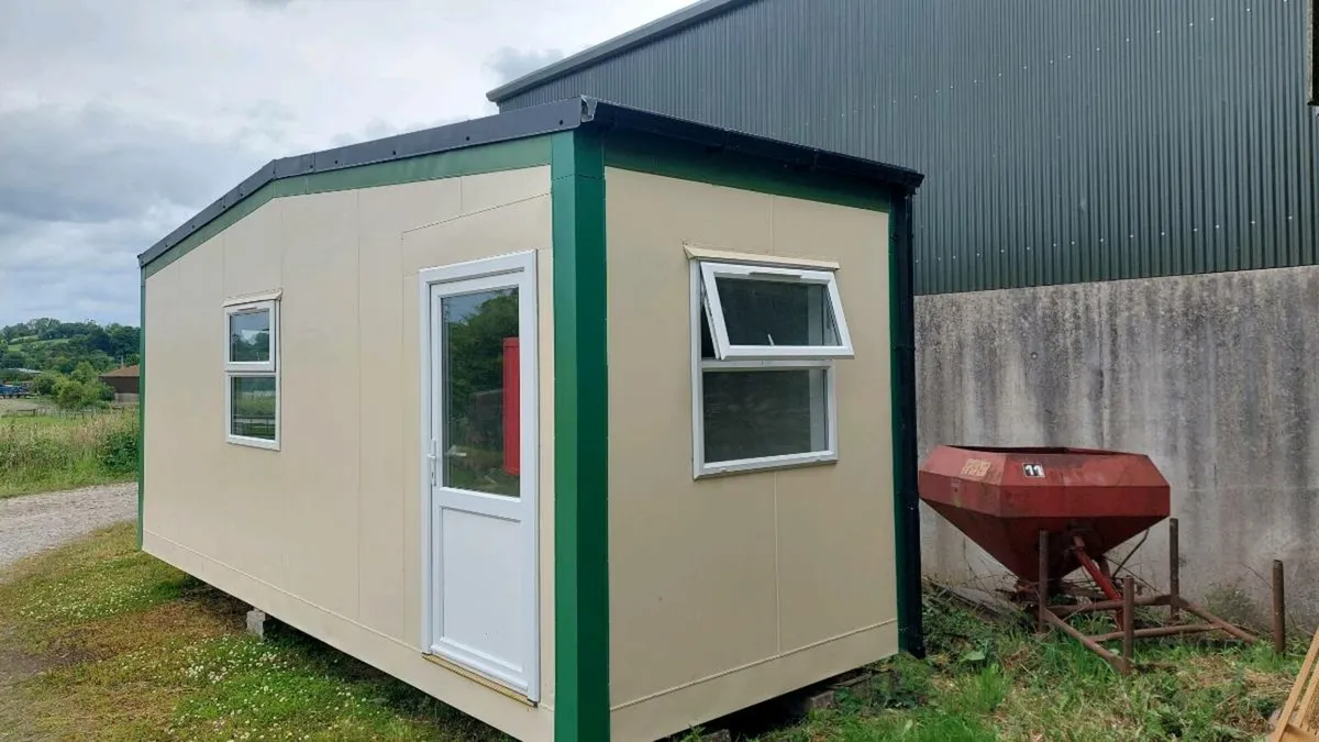 Office/ garden room - Image 1