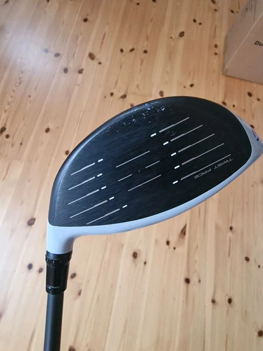Taylormade Sim 2 Driver - Image 4