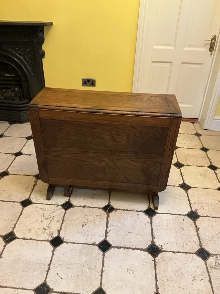 Oak gate leg fold table - Image 1
