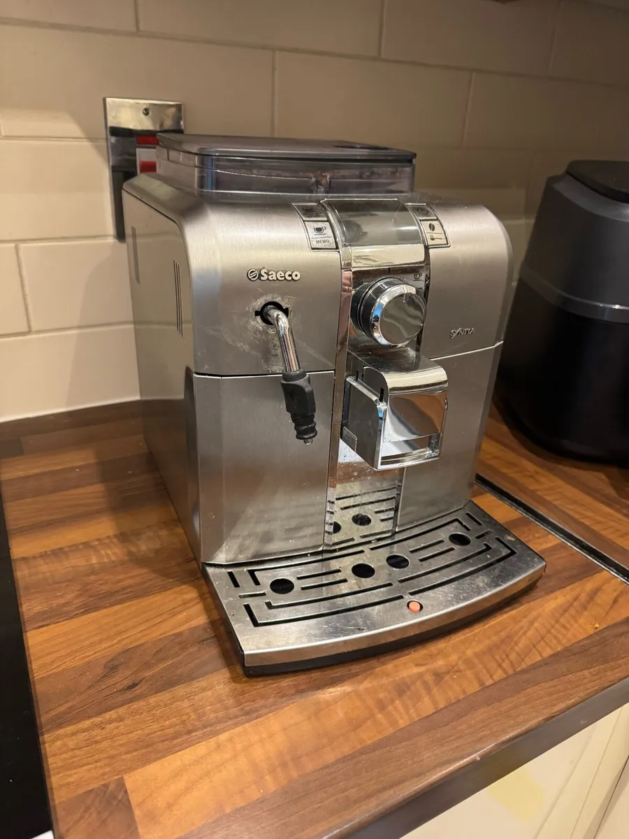 Philips Saeco Bean to Cup Coffee Machine - Image 1