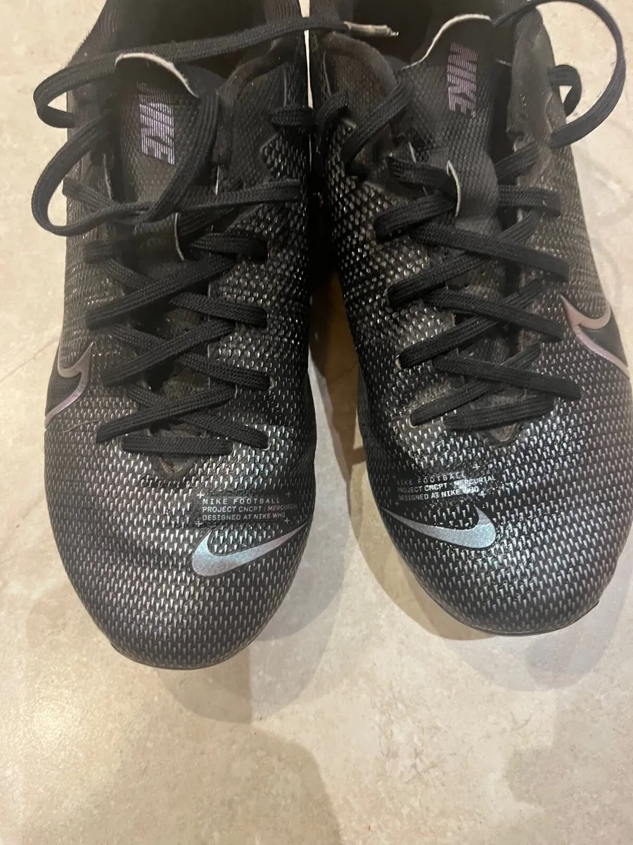 Nike soccer boots 4/37 - Image 1