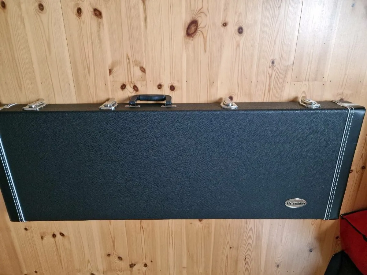 Fender Squire Stratocaster - Image 1