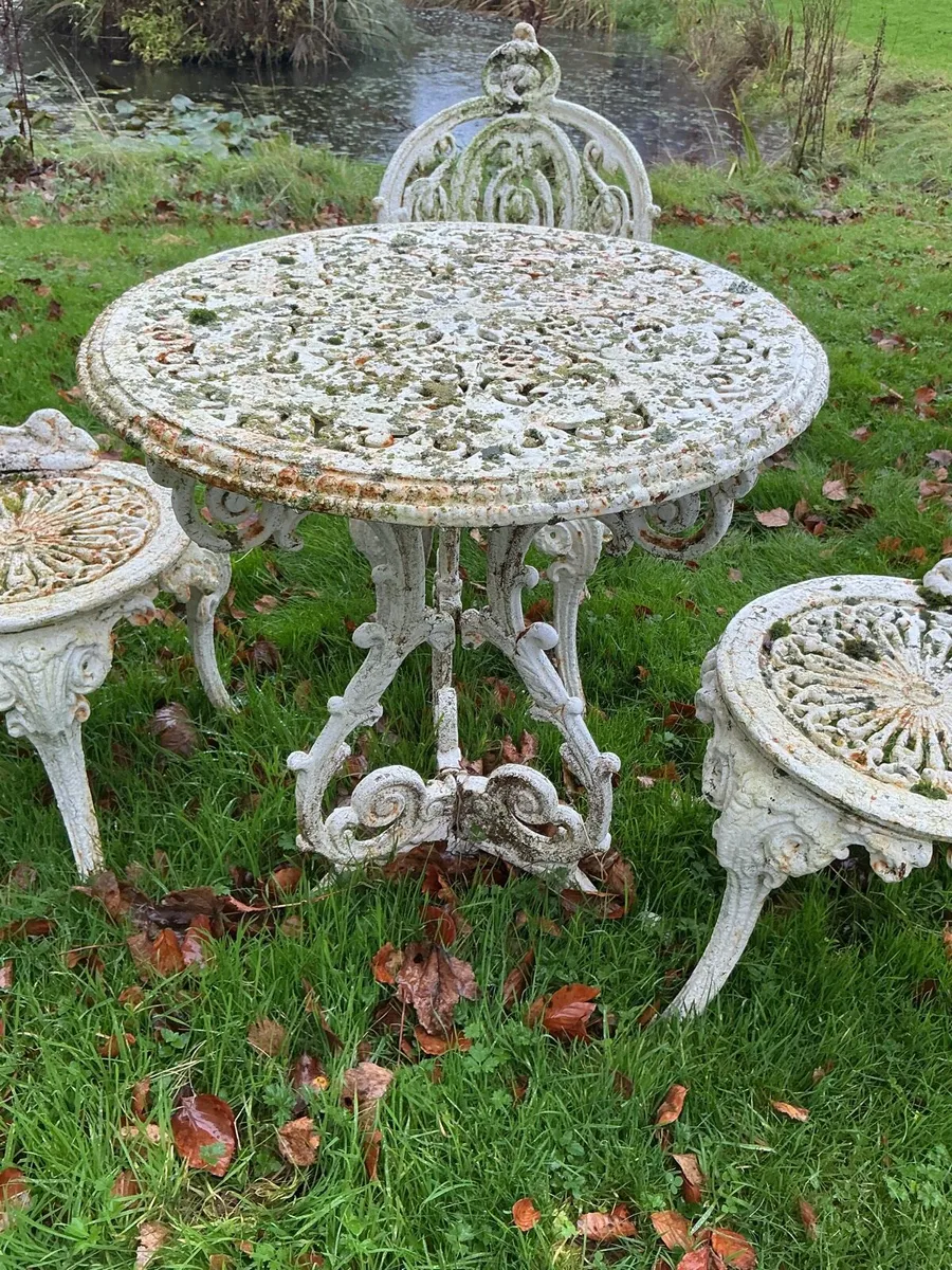 Cast iron garden furniture - Image 3
