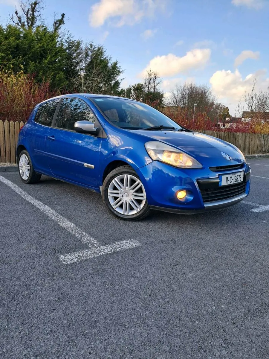 11 clio nct&tax tom tom - Image 1