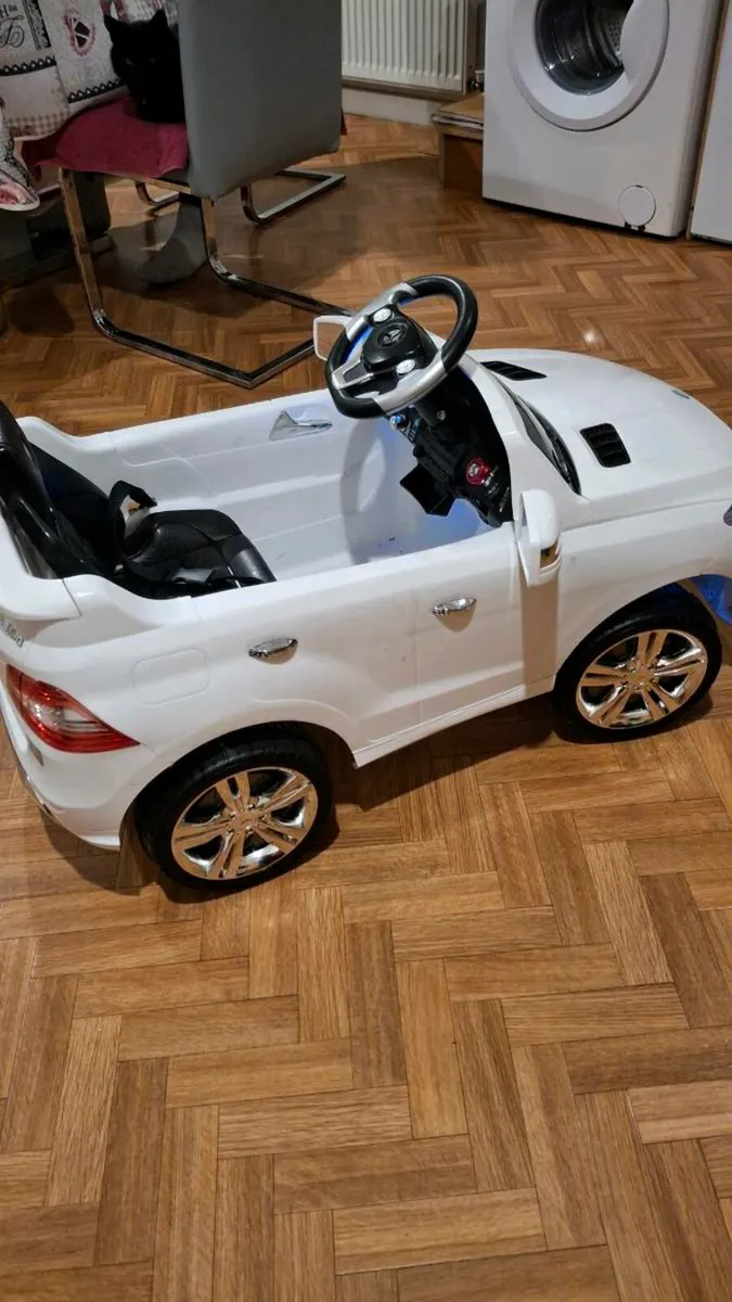 Toy Electric Car - Image 3