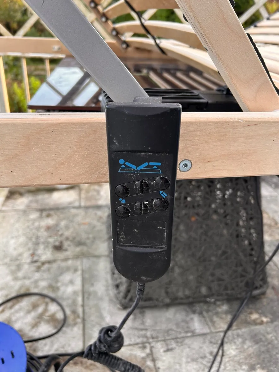 Adjustable bed frame for divan bed - Image 2