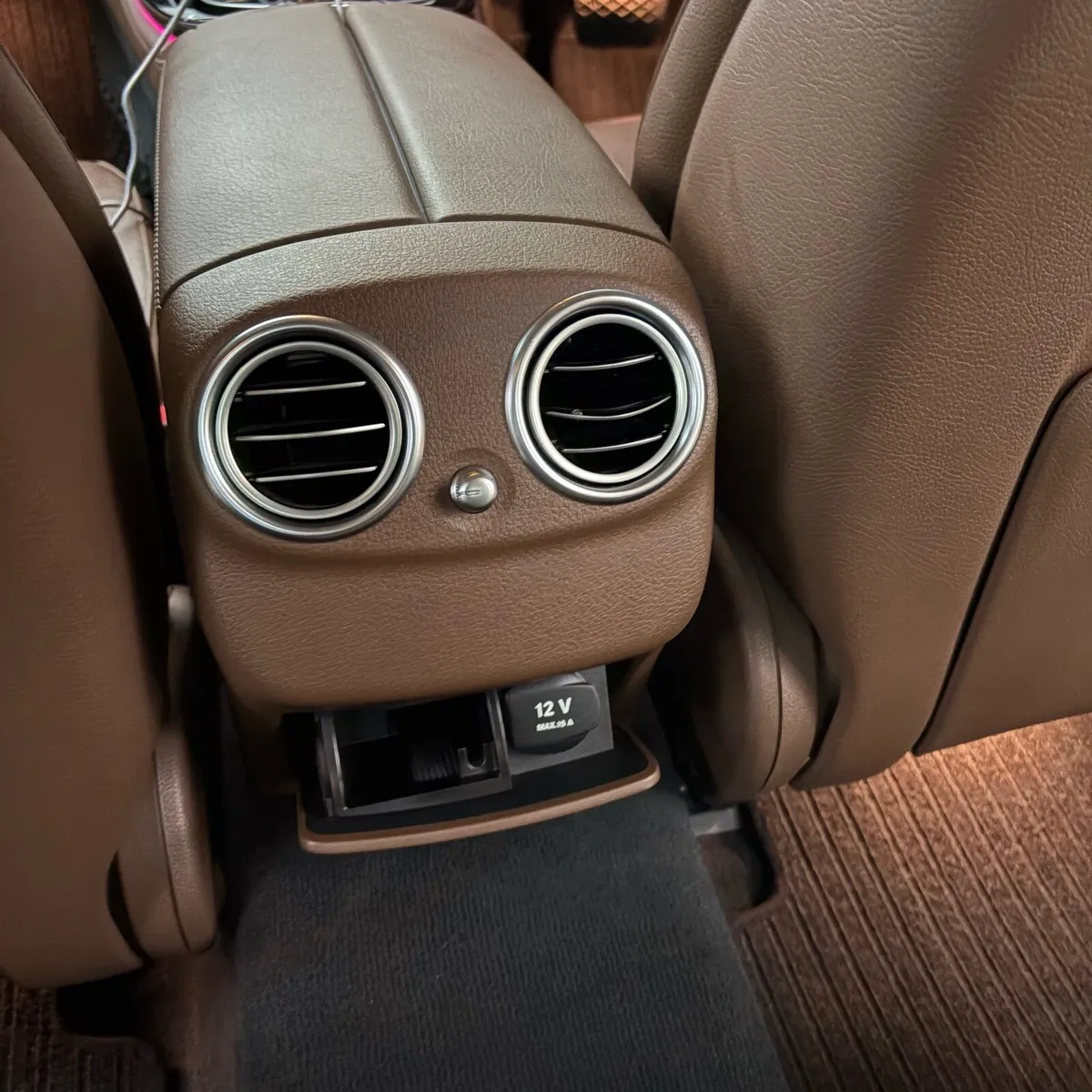 Mercedes E220d Avantgarde FSH - Image 4