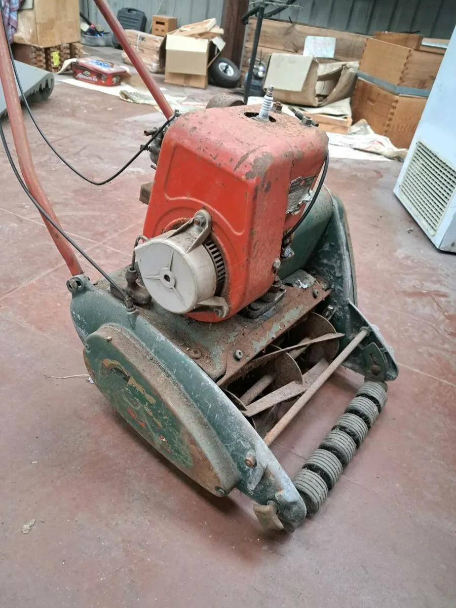 Vintage Lawnmowers - Image 2