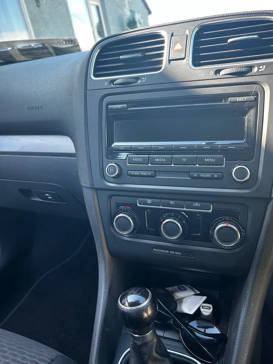 Volkswagen Golf 2012 - Image 3