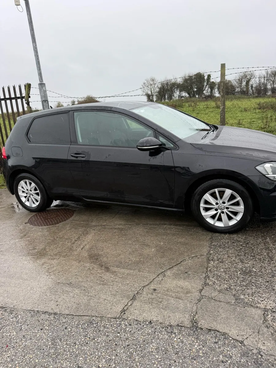 Vw golf van 7900 total price - Image 1