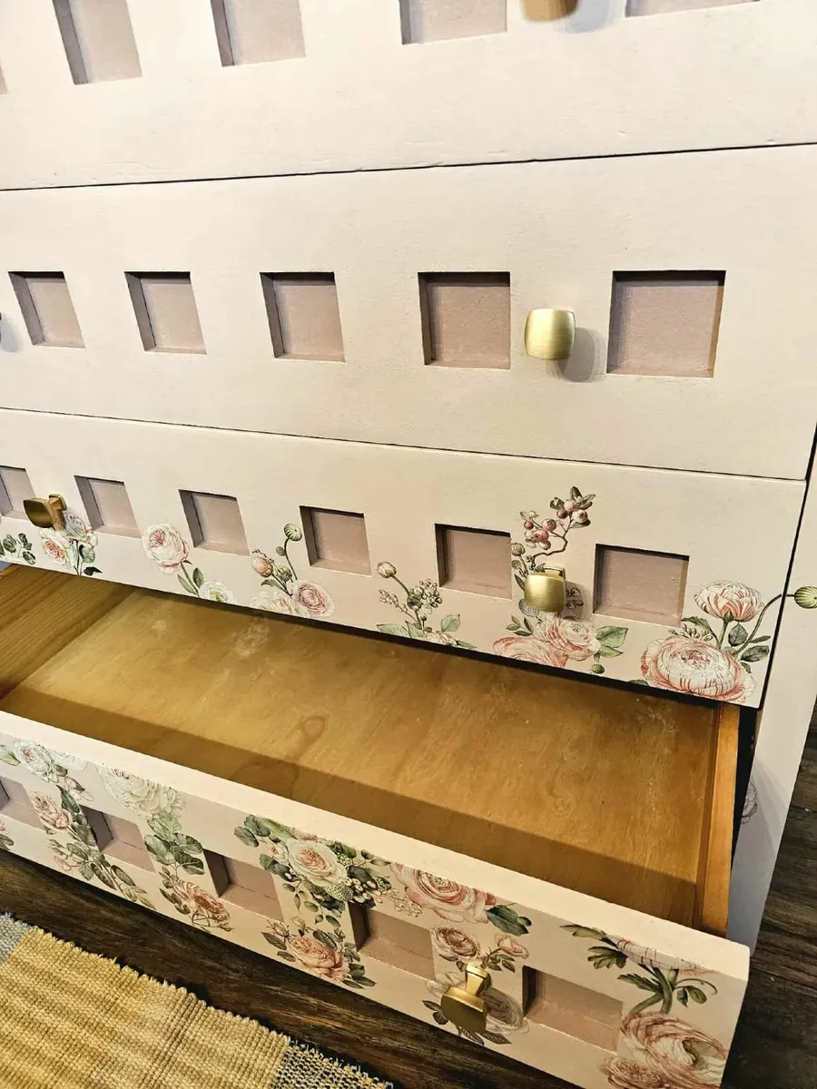 Wooden chest of drawers - Image 2