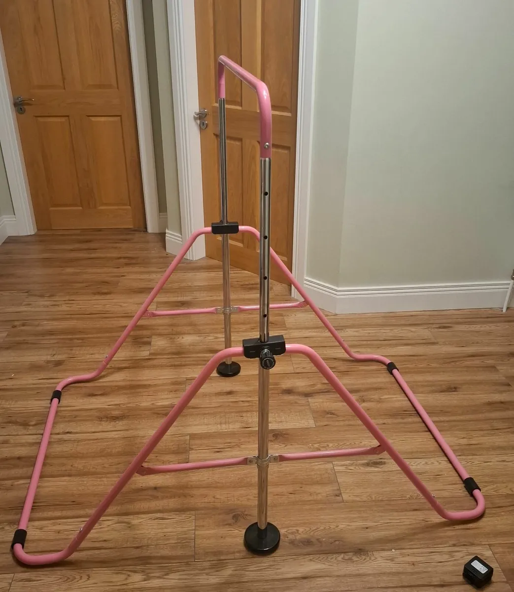 Gymnastics bars - Image 2