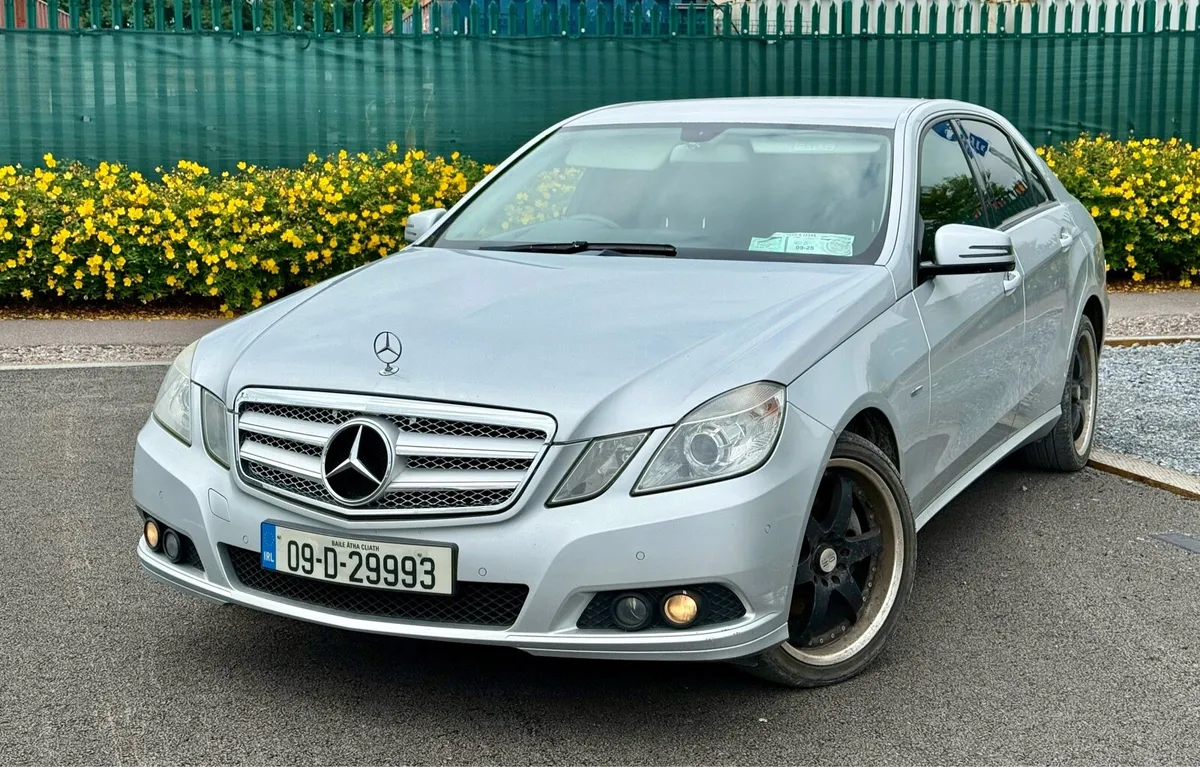 New NCT // Automatic // E220 - Image 1