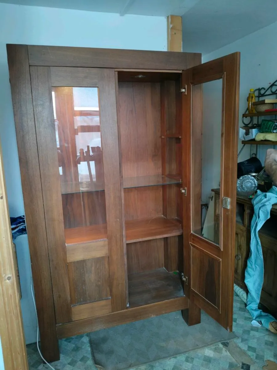 Teak solid timber cabinet.  With 1 glass shelf
an - Image 2