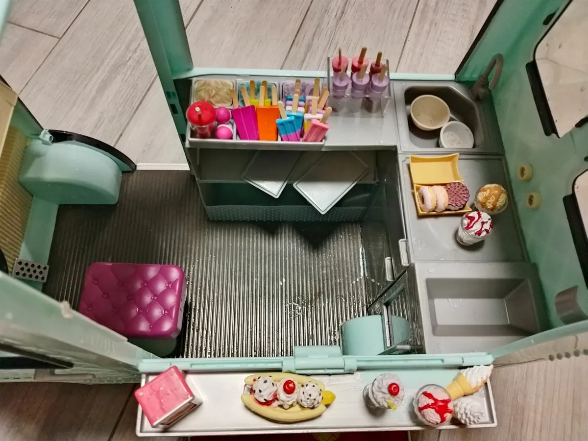 Our generation ice cream truck - Image 3