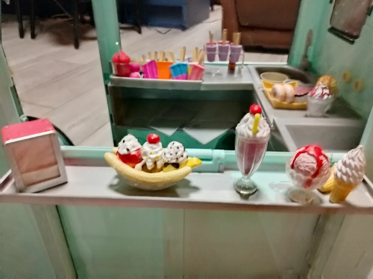 Our generation ice cream truck - Image 4