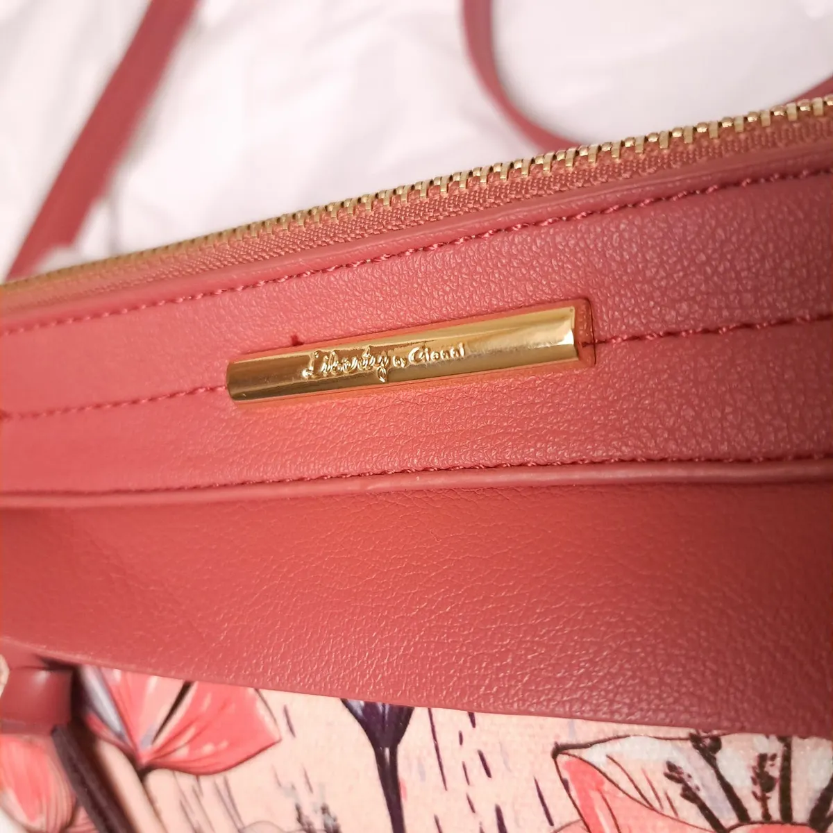 Gionni Pink Floral Crossbody Bag - Image 4