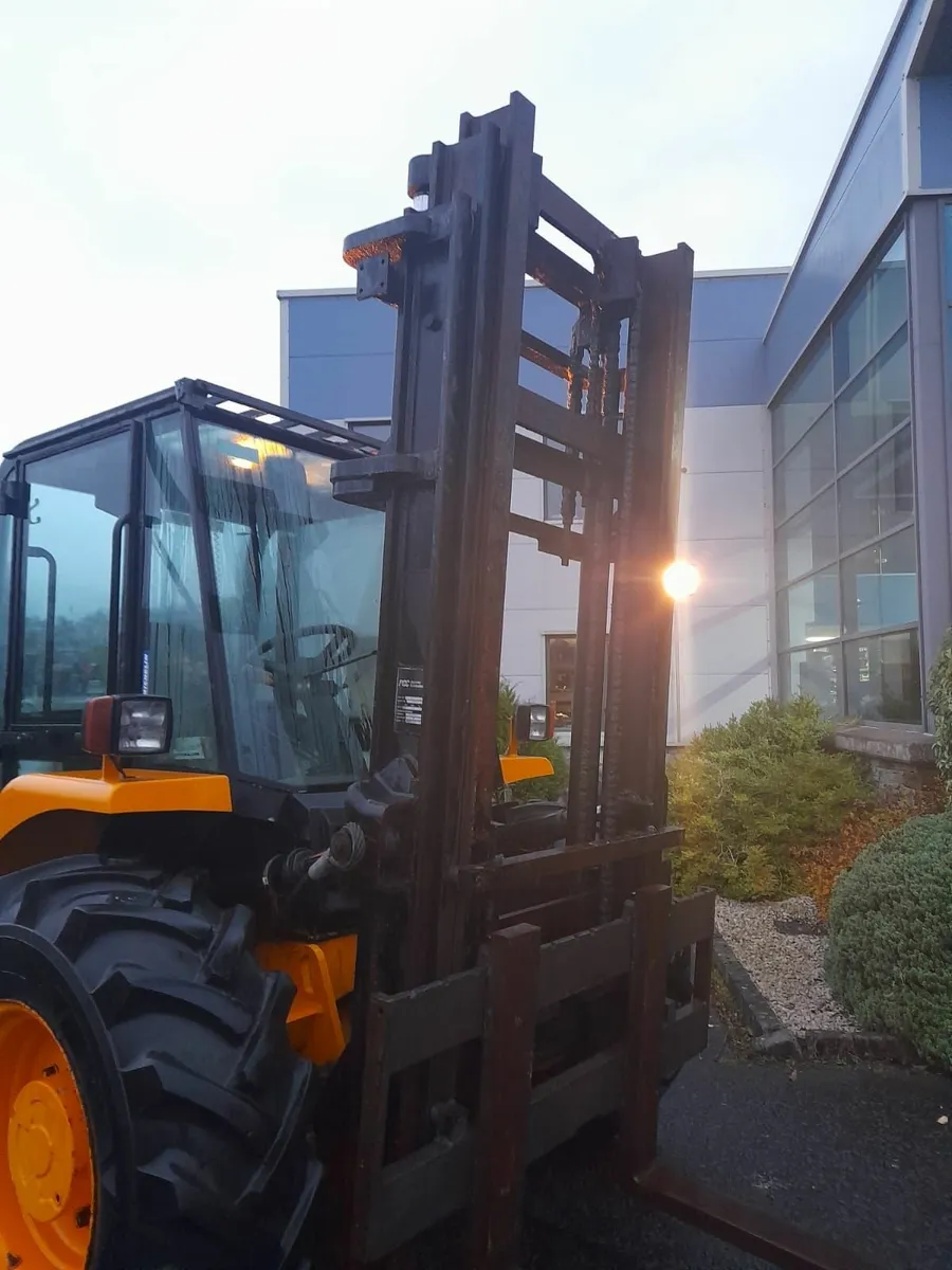 Jcb 940 All Terrain 4x4 - Image 4