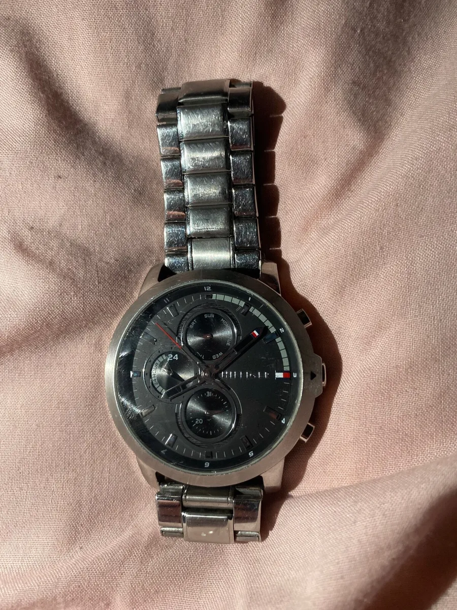 tommy hilfiger watch - Image 1
