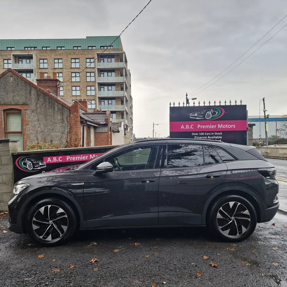 Volkswagen ID.4 2022 Pro FAMILY 77KWH 204HP - Image 2