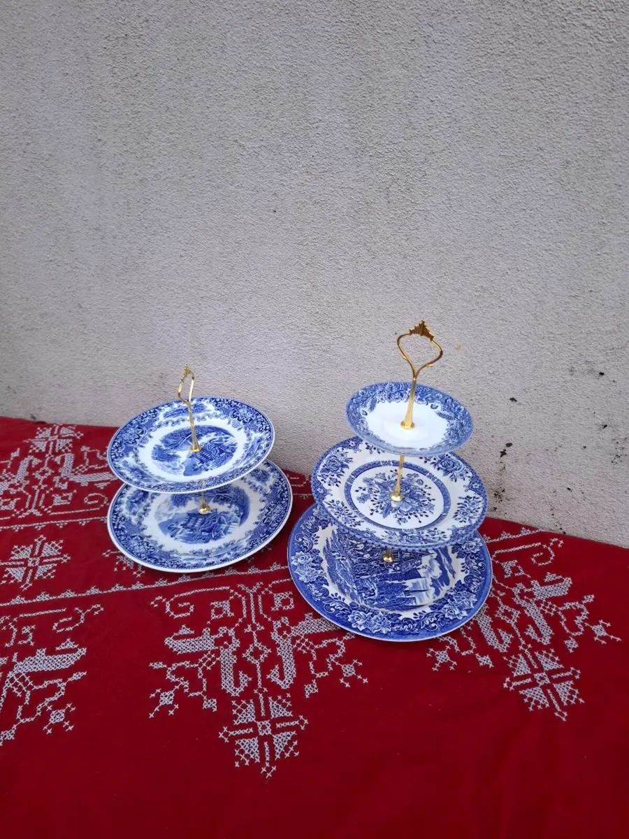 2 homamae blue cake stand postage possible
