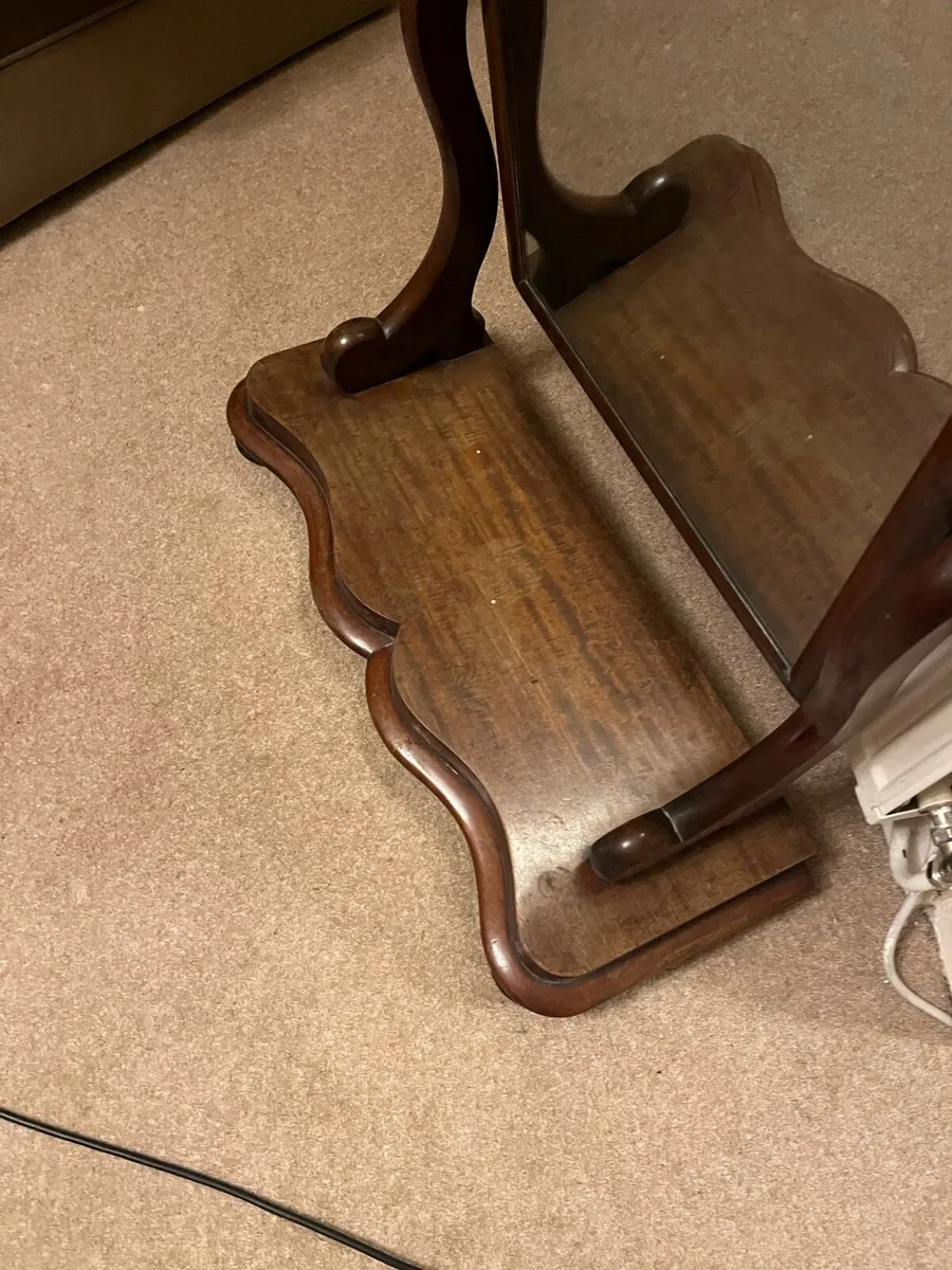 Antiques mirrors to clear - Image 2