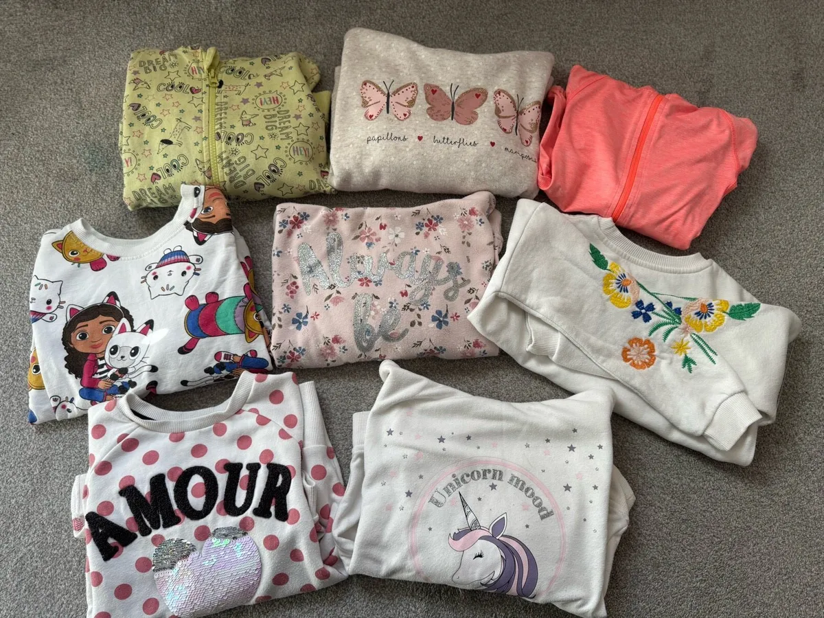 ~100 items clothes bundle for a 6-7 years old girl - Image 2