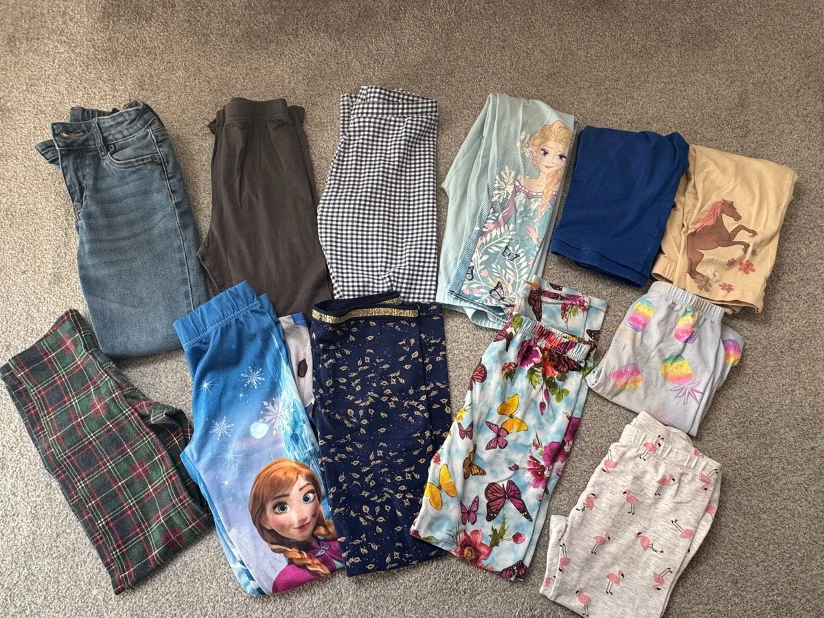 ~100 items clothes bundle for a 6-7 years old girl - Image 4
