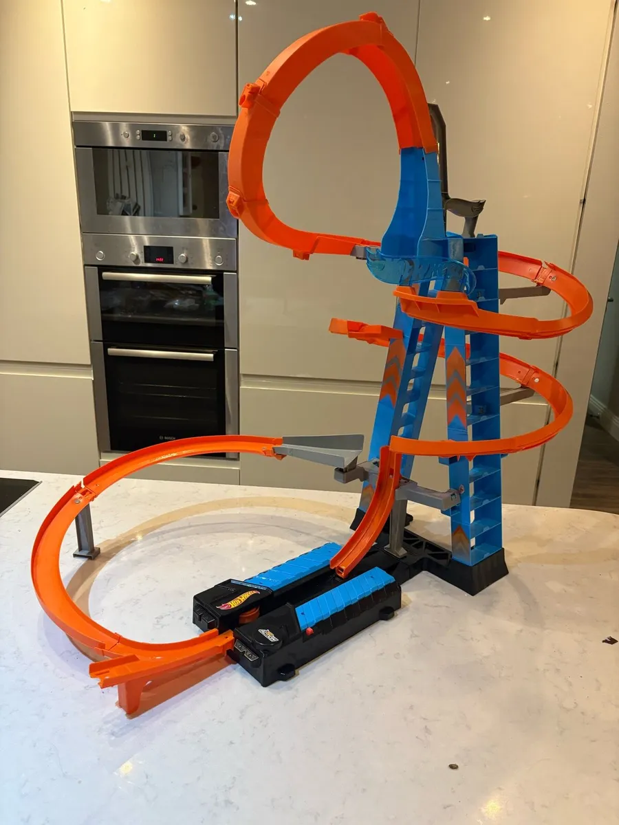 Hot Wheels and Thomas the Tank Engine - Image 2