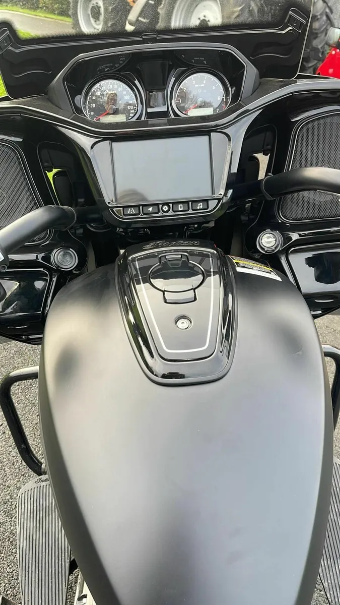 2024 Indian Challenger Dark Horse motorcycle - Image 3