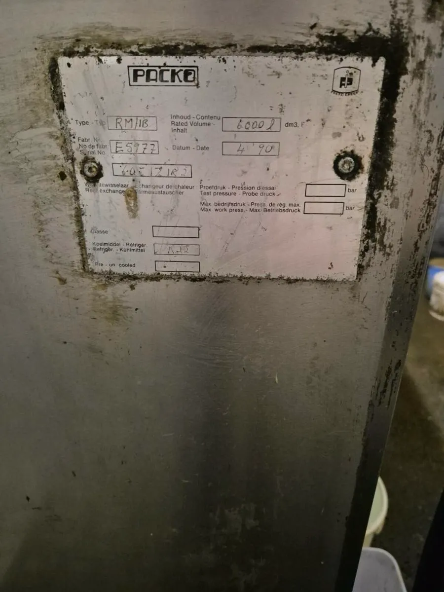 Milking Machine and Tank - Image 4