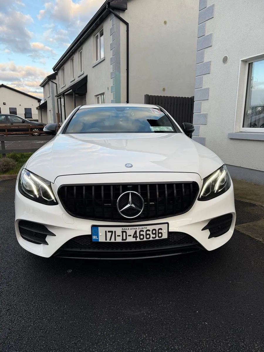 171 Mercedes E Class 200d - Image 1