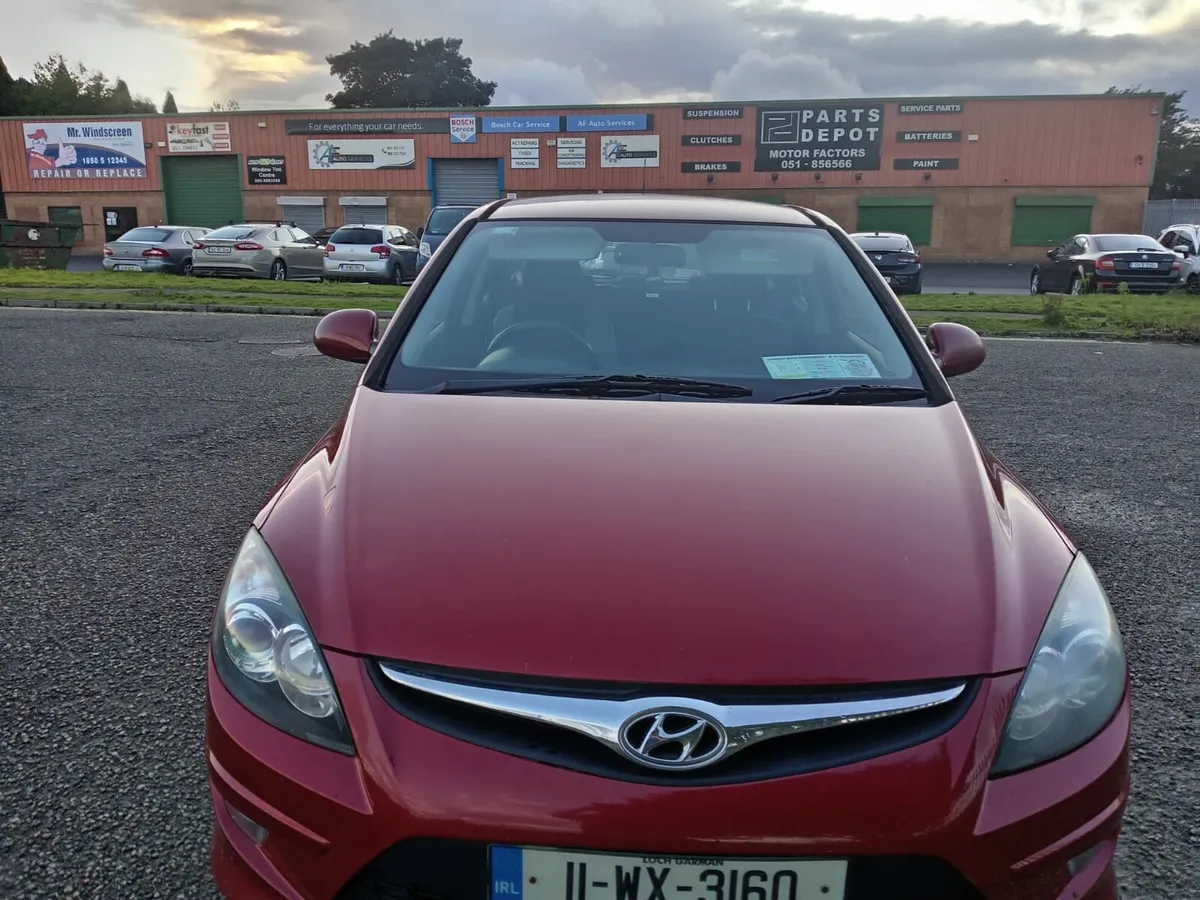 2011 Hyundai i30 - Image 1